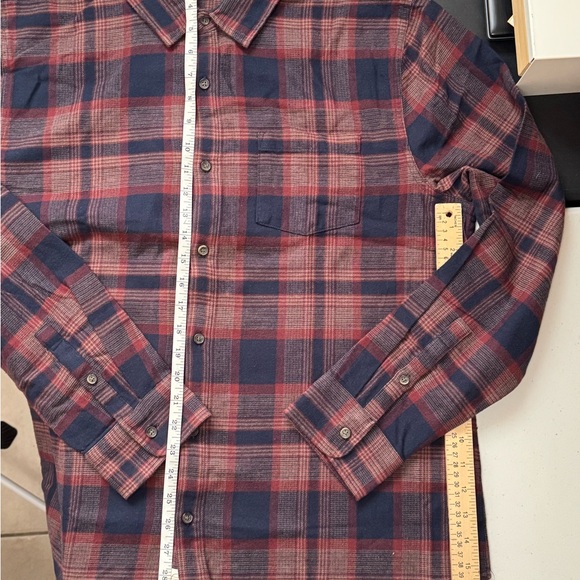 MARINE LAYER Tahoe Flannel Shirt "Navy/Warm Plaid" #11 - Picture 3 of 10